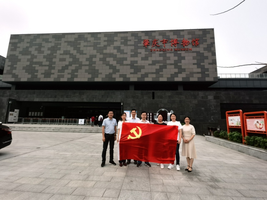 C:\Users\ADMINI~1\AppData\Local\Temp\WeChat Files\6d44f2bf78b5d9f1f049855f4b9ccc6.jpg